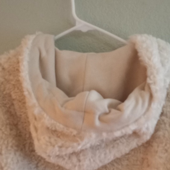 Zara Faux Mongolion Curly Comfy Cuddly Fur Winter White Casual Bohemian Hoodie - Picture 7 of 7